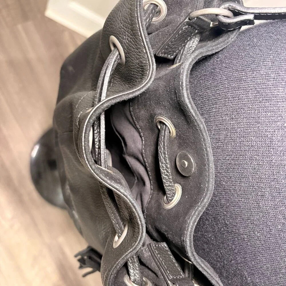 Italian 100% Leather Bucket Bag with Suede Fringe Tassels, Black - Picture 6 of 13